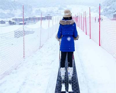 滑雪場(chǎng)策劃要考慮其空間面積，山勢(shì)山型